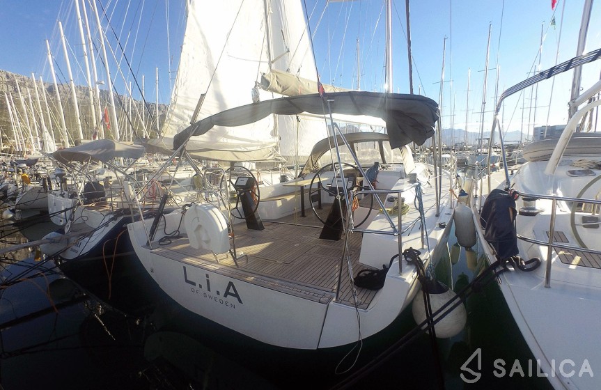 More 55 - Yacht Charter Sailica