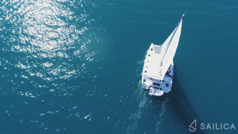 Lagoon 40 - Yacht Charter Sailica