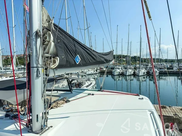 Lagoon 40 - Yacht Charter Sailica