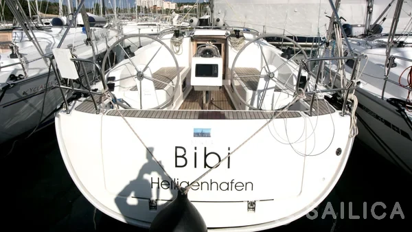 Bavaria 37 Cruiser - Yacht Charter Sailica