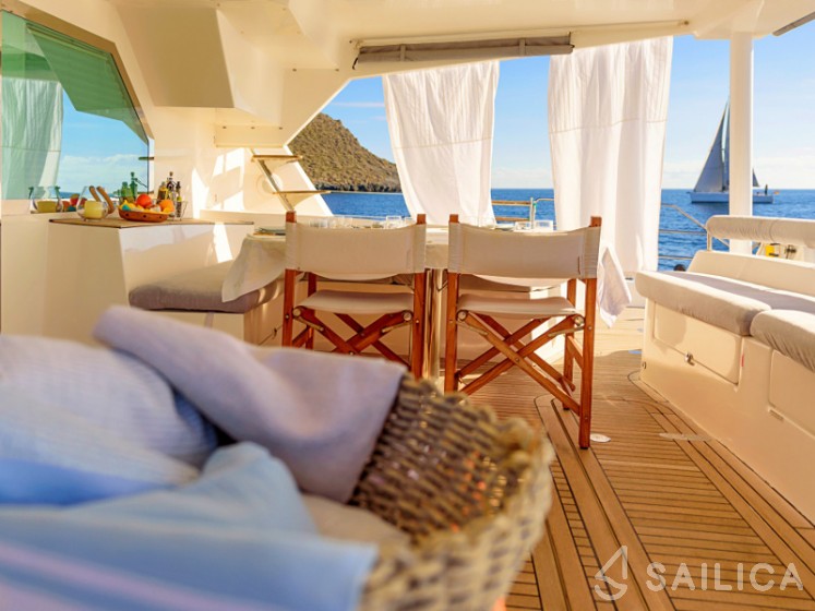Privilege 615 - Yacht Charter Sailica