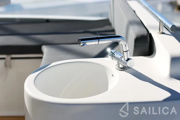 Antares 13.80 - Yacht Charter Sailica