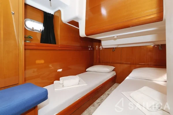 Antares 13.80 - Yacht Charter Sailica