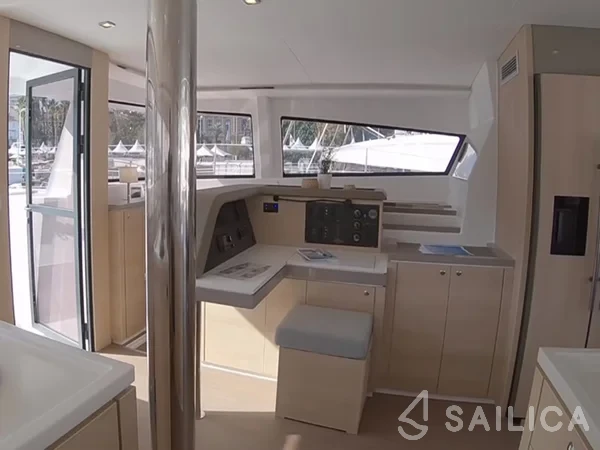 Bali 5.4. - Yacht Charter Sailica