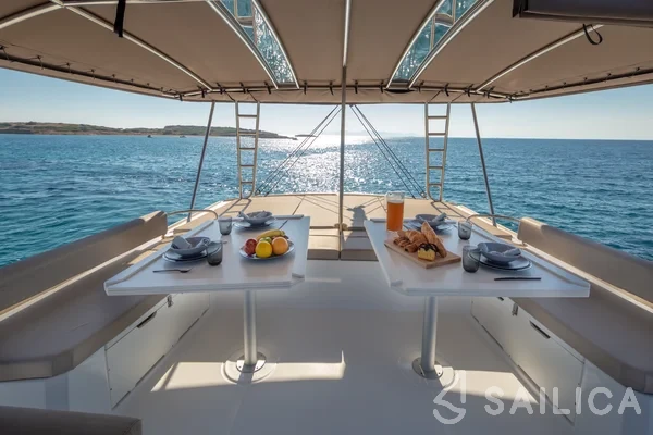 Bali 5.4. - Yacht Charter Sailica