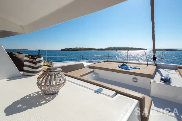 Bali 5.4. - Yacht Charter Sailica