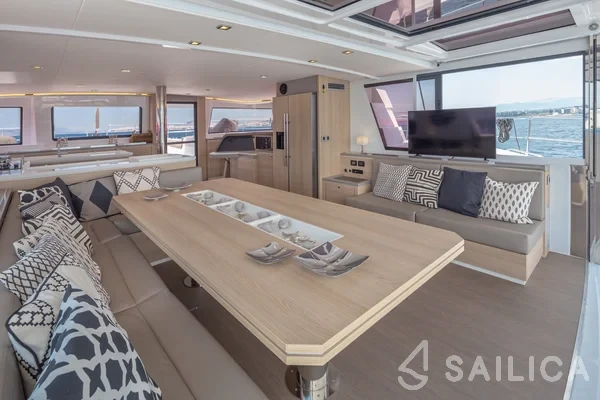 Bali 5.4. - Yacht Charter Sailica