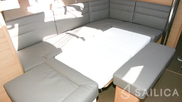 Dufour 412 GL - Yacht Charter Sailica