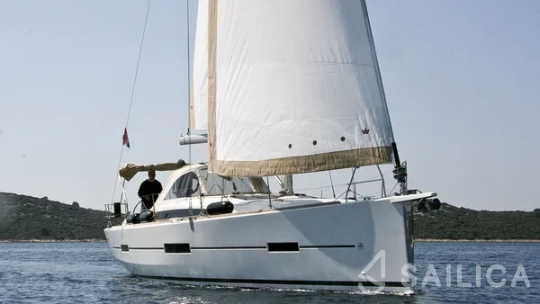 Dufour 412 GL - Yacht Charter Sailica