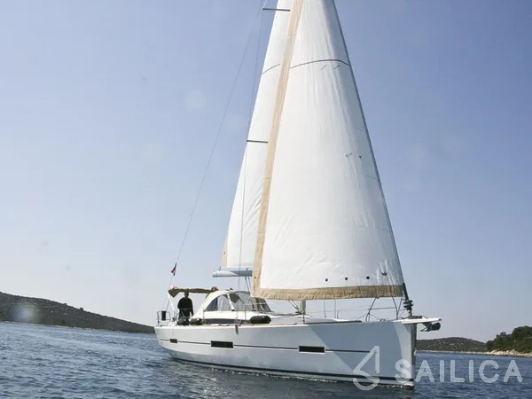 Dufour 412 GL - Yacht Charter Sailica