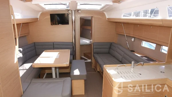 Dufour 412 GL - Yacht Charter Sailica