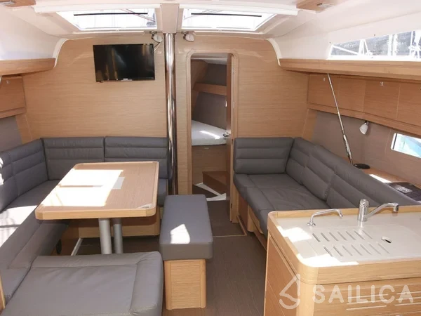 Dufour 412 GL - Yacht Charter Sailica