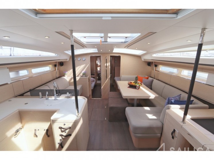 Jeanneau 58 - Yacht Charter Sailica