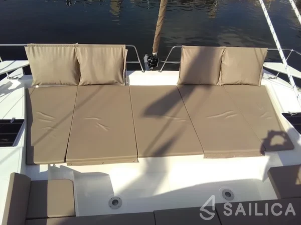Bali 4.5 - Yacht Charter Sailica