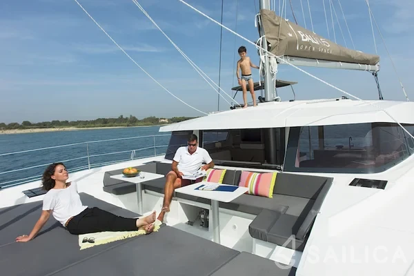 Bali 4.5 - Yacht Charter Sailica