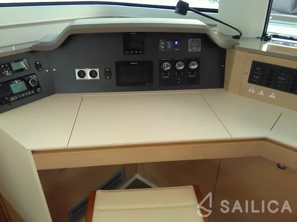 Bali 4.5 - Yacht Charter Sailica