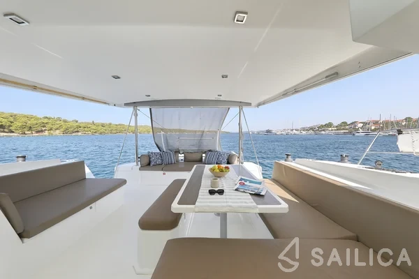 Bali 4.5 - Yacht Charter Sailica