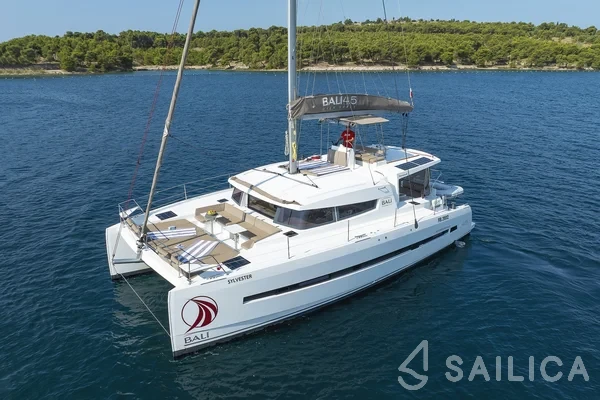 Bali 4.5 - Yacht Charter Sailica