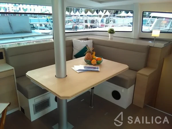 Bali 4.5 - Yacht Charter Sailica