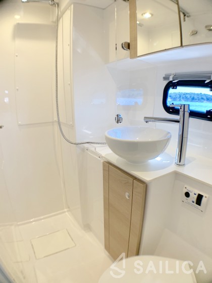 Bali 4.5 - Yacht Charter Sailica