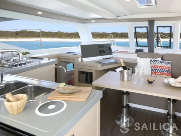 Lucia 40 - Yacht Charter Sailica