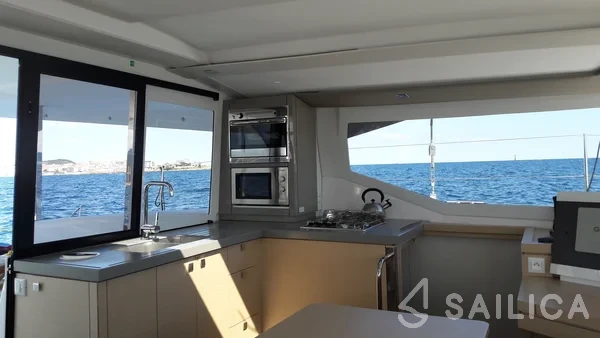 Lucia 40 - Yacht Charter Sailica