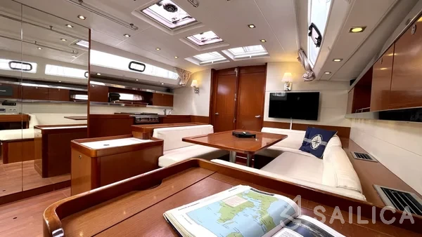 Oceanis 50 - Yacht Charter Sailica