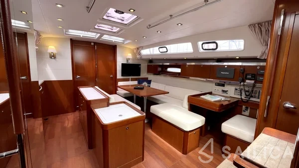Oceanis 50 - Yacht Charter Sailica