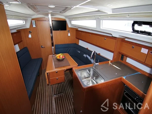 Bavaria 34 Cruiser - Yacht Charter Sailica