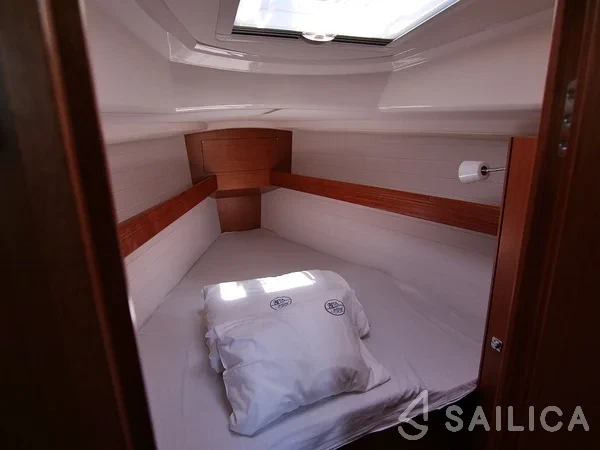 Bavaria 34 Cruiser - Yacht Charter Sailica