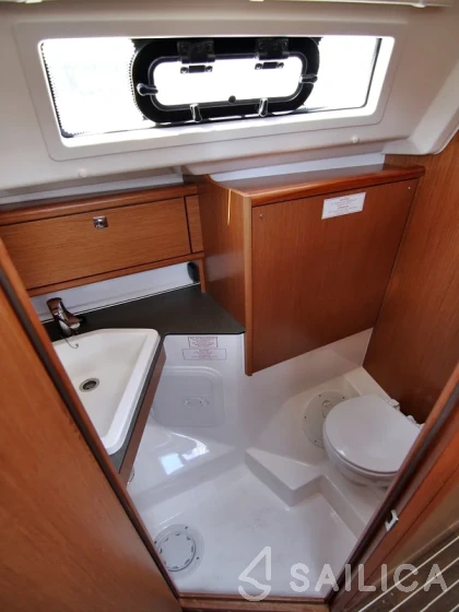 Bavaria 34 Cruiser - Yacht Charter Sailica