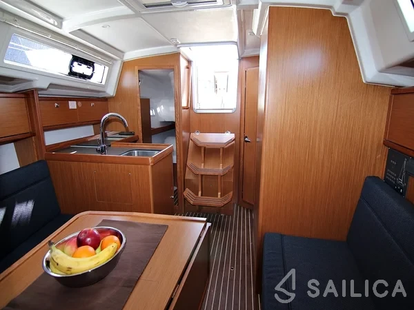 Bavaria 34 Cruiser - Yacht Charter Sailica