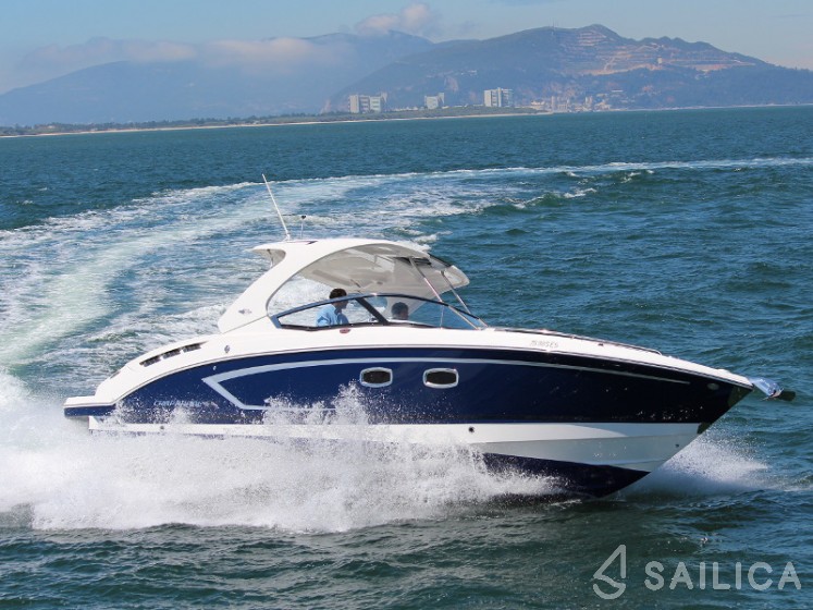 Chaparral 327 SSX - Yacht Charter Sailica