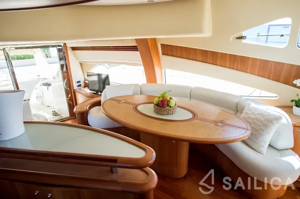 Aicon 56 - Yacht Charter Sailica