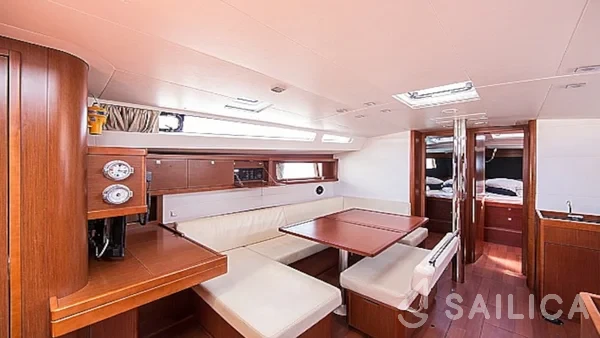 Oceanis 48 - Yacht Charter Sailica