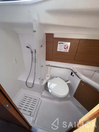 Elan 45 Impression - Yacht Charter Sailica