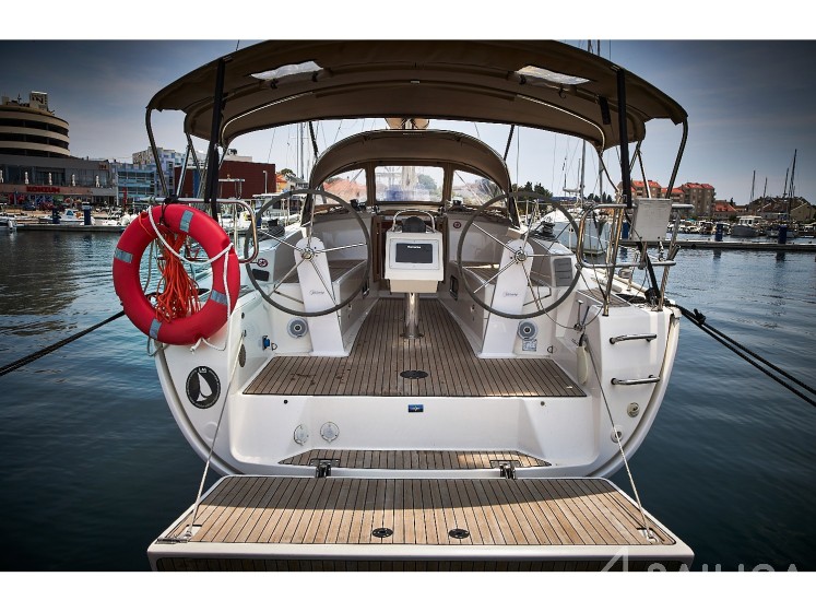 Bavaria 34 Cruiser - Yacht Charter Sailica