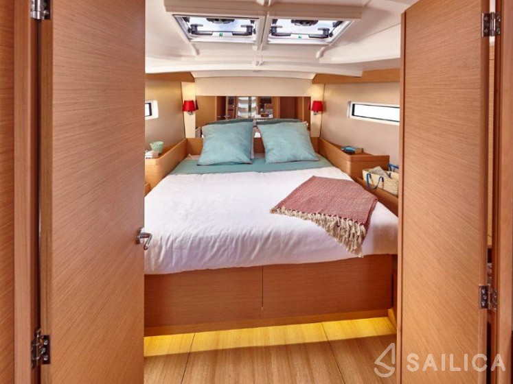 Sun Odyssey 440 - Yacht Charter Sailica