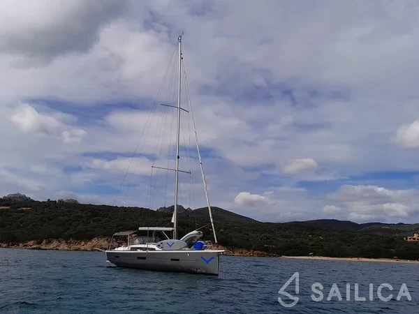 Dufour 460 GL - Yacht Charter Sailica