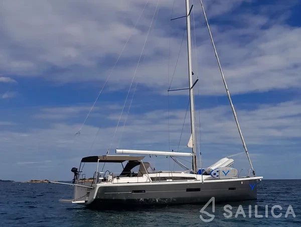 Dufour 460 GL - Yacht Charter Sailica