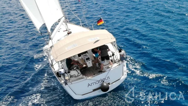 Sun Odyssey 389 - Yacht Charter Sailica