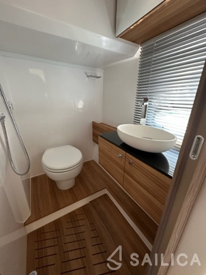 Rio Parana 38 - Yacht Charter Sailica