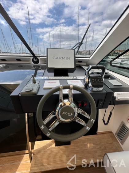 Rio Parana 38 - Yacht Charter Sailica