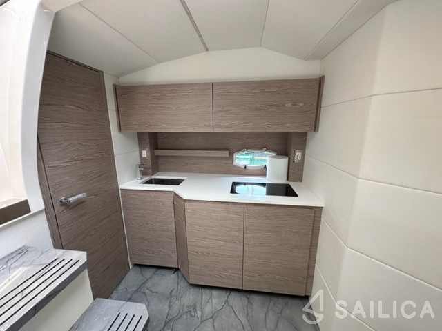 Rio Parana 38 - Yacht Charter Sailica