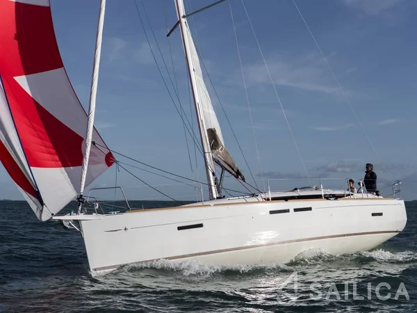 Sun Odyssey 419 - Yacht Charter Sailica