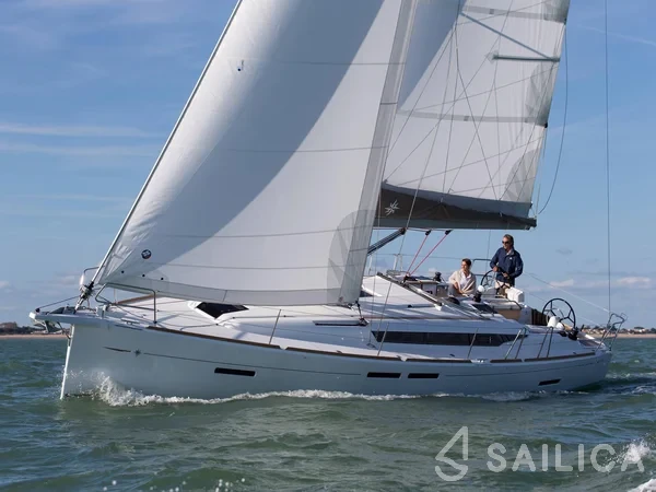 Sun Odyssey 419 - Yacht Charter Sailica