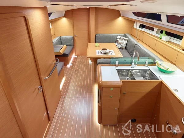 Sun Odyssey 419 - Yacht Charter Sailica