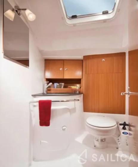 Bavaria 51 Cruiser - Yacht Charter Sailica