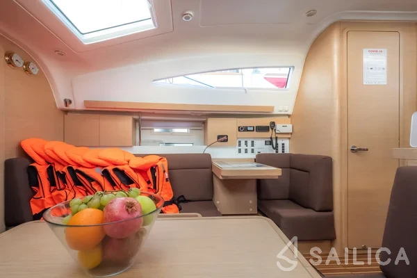 Elan 40 Impression - Yacht Charter Sailica