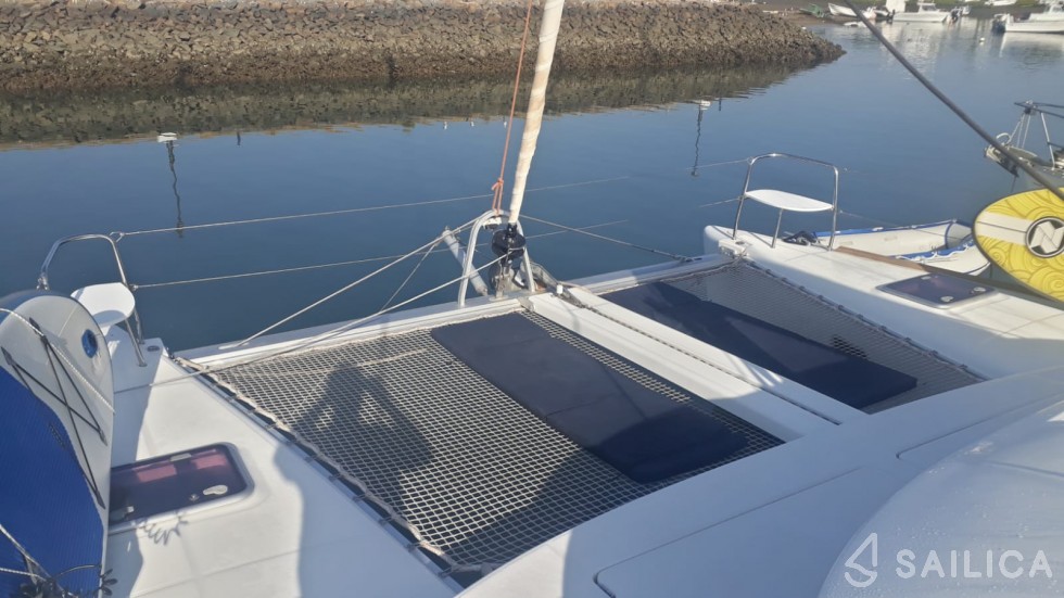 Lagoon 380 - Yacht Charter Sailica